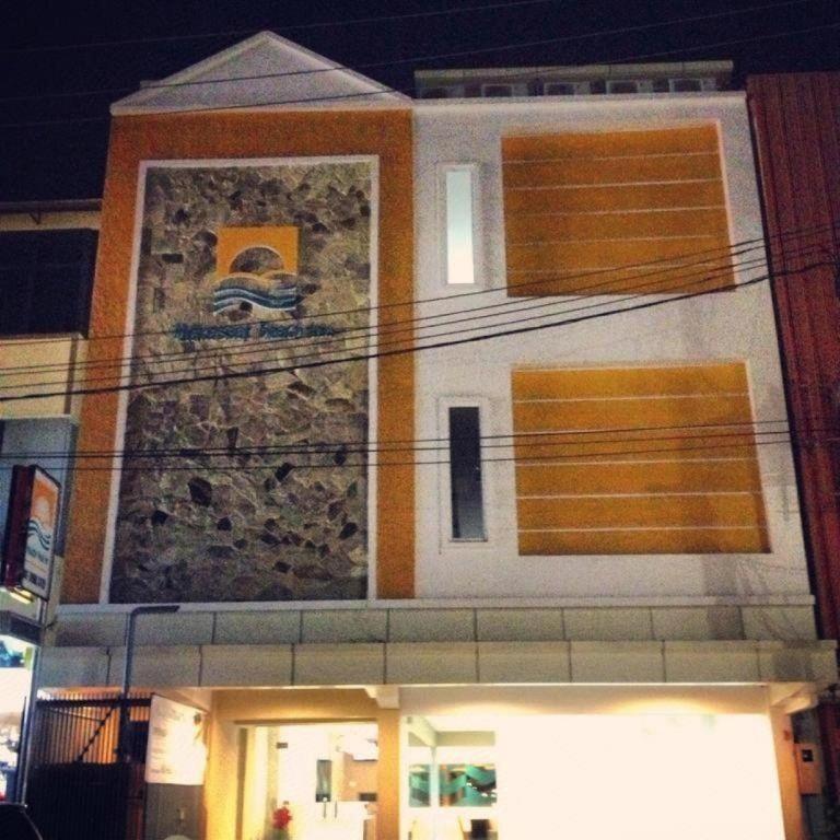 Hotel Makassar Beach Inn
